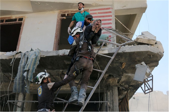 Một ngày như địa ngục ở Syria khi giao tranh bùng phát dữ dội