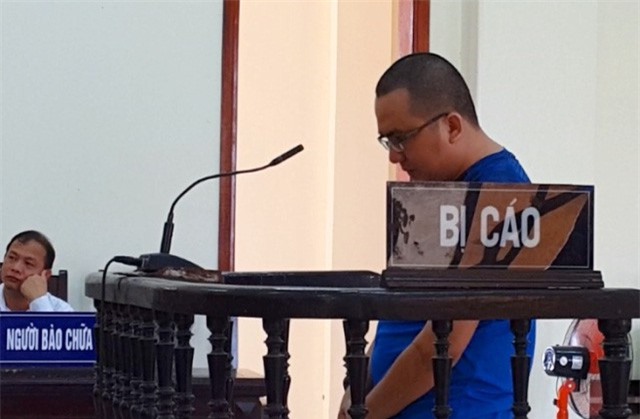 Chủ nợ hăm dọa đòi tiền, con nợ rút dao đâm chết người