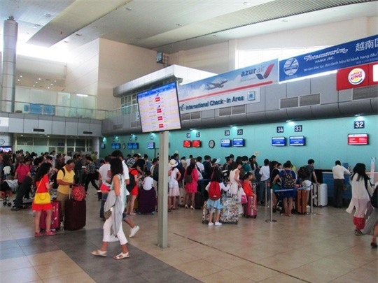 Đình chỉ công tác nhân viên an ninh sân bay Cam Ranh đánh khách Trung Quốc