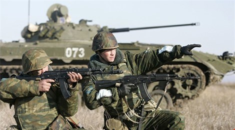 NATO điều 4000 quân sát biên giới, Nga triển khai 3 sư đoàn ứng phó