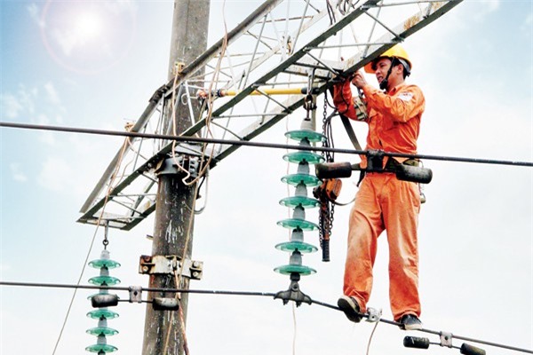 Ngành điện khẳng định sẽ không để xảy ra thiếu điện mùa nắng nóng