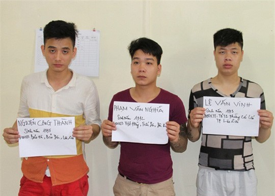 Nhóm thanh niên đâm chết người vì bị can ngăn ghẹo gái