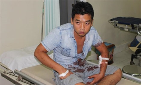 Sang thăm con, thanh niên đâm chết chồng của vợ cũ