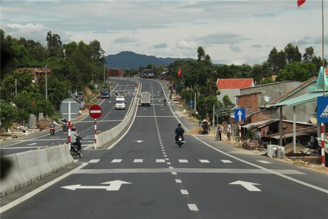 Hôm nay, chính thức thu phí BOT QL1 Bình Định - Phú Yên