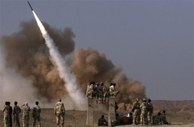 Iran tuyên bố thử thành công tên lửa đạn đạo tầm trung