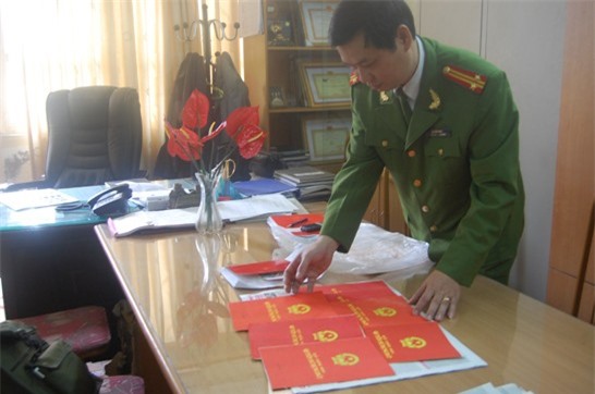 Làm rõ, xử lý nghiêm cán bộ nhũng nhiễu trong việc cấp “sổ đỏ”