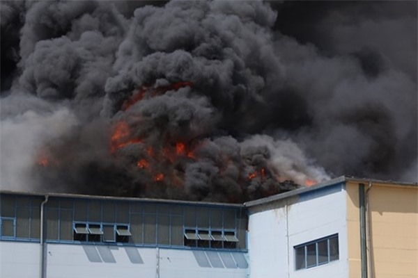 Trung tâm thương mại Đồng Xuân ở Đức chìm trong biển lửa