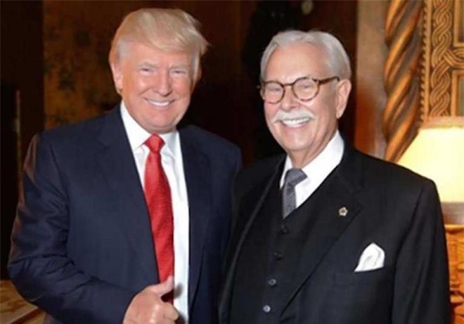 Quản gia lâu năm của Donald Trump đòi xử tử Tổng thống Obama