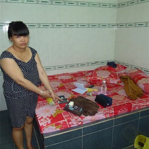 Buôn ma túy, cung cấp cho chồng hút chích