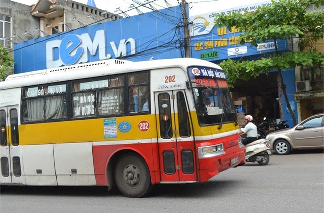 Công an 2 tỉnh vào cuộc vụ cô gái nghi bị bắt cóc trên xe bus