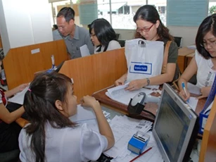 Chính phủ yêu cầu cắt giảm chi phí kinh doanh cho doanh nghiệp