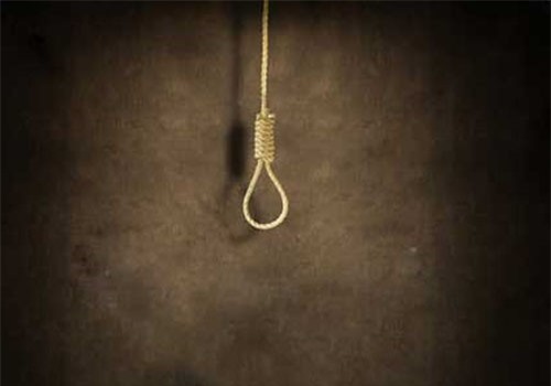 Thanh Hóa: Bàng hoàng nữ sinh lớp 12 treo cổ tự tử trong nhà