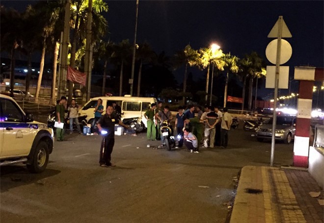 Truy tìm nhóm thanh niên đâm chết người sau va quẹt xe ở Sài Gòn