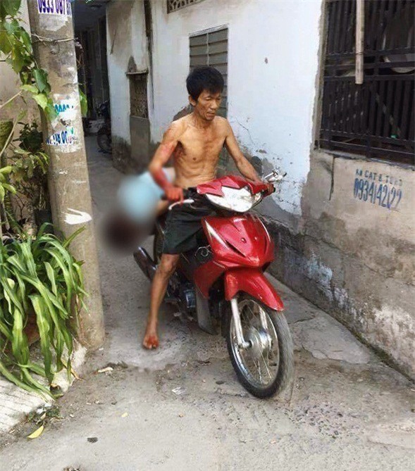 Bố vợ chém chết con rể từng quỳ lạy cầu xin nạn nhân