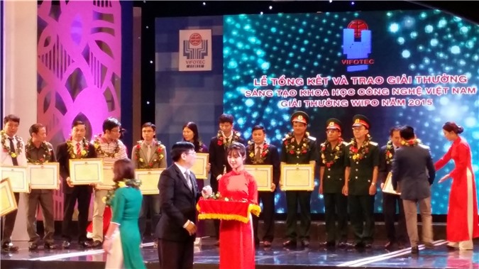 “Quy trình xác thực chống hàng giả” nhận thưởng Sáng tạo KH&CN năm 2015 