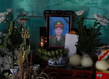 Triệu tập 2 "cẩu tặc" vụ thiếu úy công an tử vong khi truy đuổi