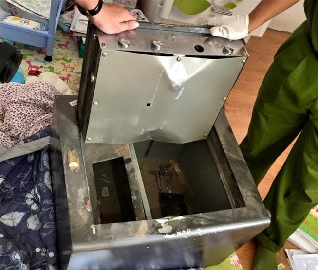 Nam sinh liều lĩnh phá két trong trường "cuỗm" hơn 1,3 tỷ đồng