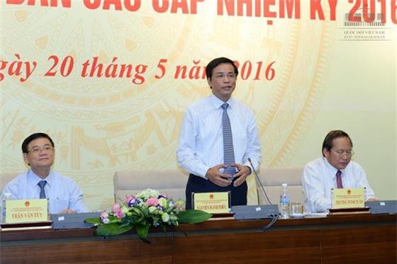 Cấm cử tri đi bầu cử hộ, bầu cử thay cho người khác