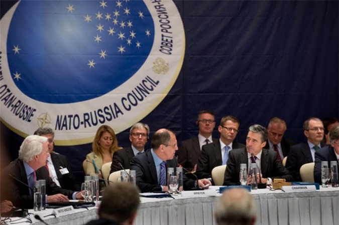 Hé lộ "chiêu thức" NATO đối phó Nga trước kỳ nhóm họp