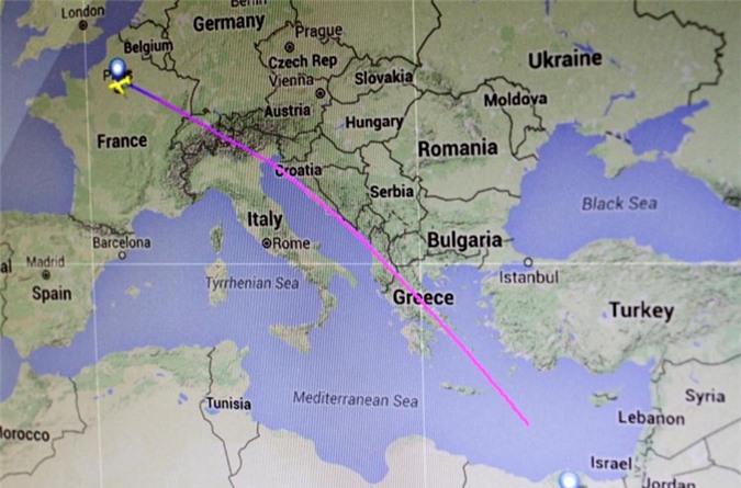 Tiết lộ bất ngờ về cơ trưởng và cơ phó máy bay EgyptAir mất tích