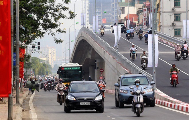 Cầu vượt thép thứ 8 của Hà Nội chính thức thông xe