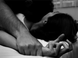 Thanh niên mang họa vì nhiều lần "quan hệ" với người yêu nhí