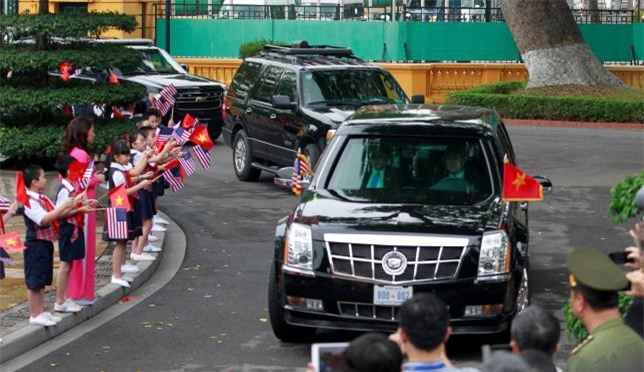 Khoảnh khắc lễ đón Tổng thống Obama tại Phủ Chủ tịch