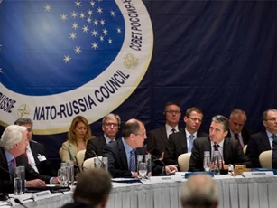 Nga tuyên bố tăng cường đòn đáp trả cứng rắn với NATO