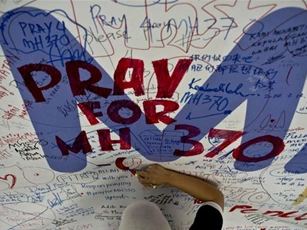 Australia: Phát hiện thêm 3 mảnh vỡ nghi của MH370