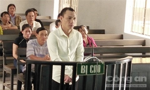 Bắt đối tượng sang biên giới mua 'sỉ' ma túy về bán kiếm lời