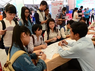 Gần 200.000 cử nhân, thạc sĩ thất nghiệp trong quý I/2016
