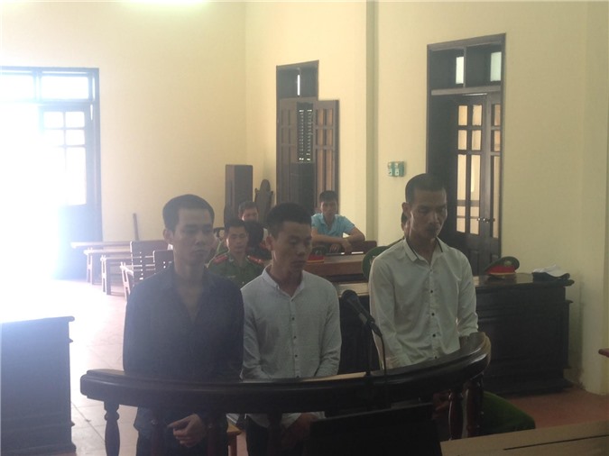 Giấu ma túy ở hậu môn đưa vào trại giam lĩnh án