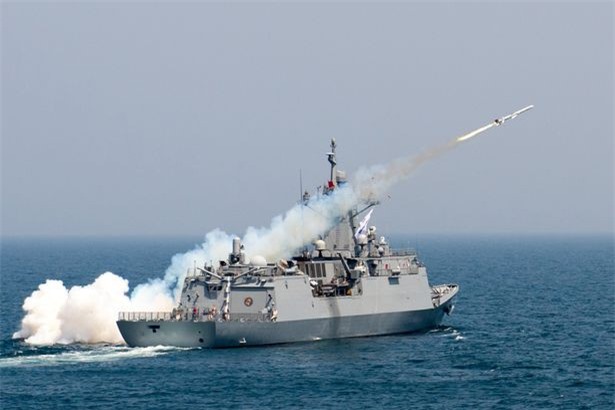 Hàn Quốc bắn 5 phát súng cảnh báo Triều Tiên