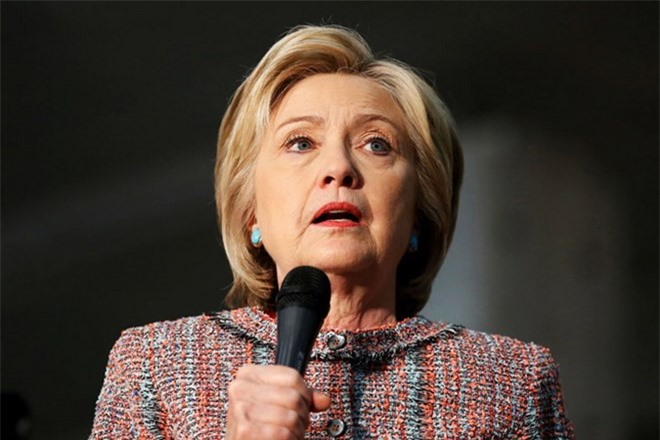 Hillary Clinton nguy cơ giảm uy tín trong bầu cử vì bê bối email