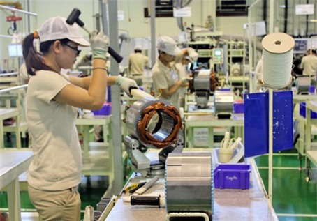 Việt Nam cấp phép mới cho hơn 900 dự án FDI