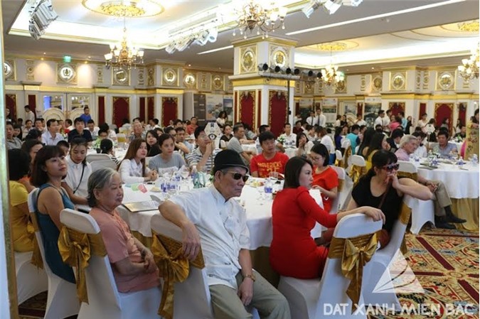 Sôi động giao dịch tại lễ mở bán SUMMER SUITES