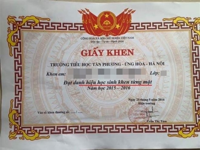 Hà Nội: Phụ huynh khó hiểu vì "giấy khen từng mặt"