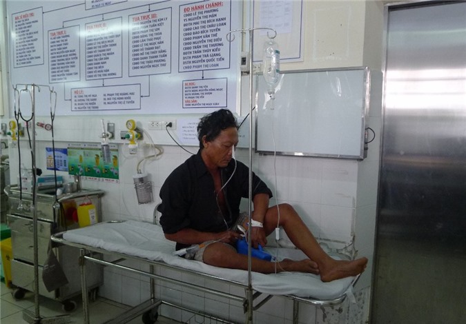 Nổi cơn cuồng ghen, chồng "hờ" chém vợ tử vong