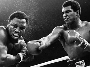 Huyền thoại quyền anh Muhammad Ali qua đời