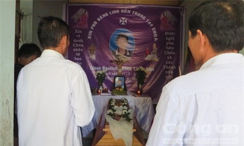 Đuối nước tập thể, một học sinh lớp 8 chết đuối thương tâm