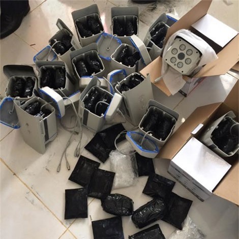 Phát hiện 16kg ma túy được cất giấu tinh vi trong hộp mực máy in và camera 