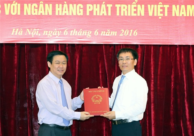 Bổ nhiệm "sếp" BIDV làm Chủ tịch ngân hàng VDB