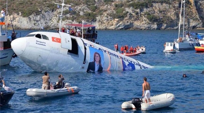 Hút khách du lịch bằng "chiêu" đánh chìm máy bay Airbus