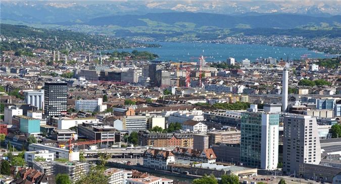 Người dân Thụy Sĩ từ chối "ngồi chơi xơi nước nhận 2.500 USD/tháng"