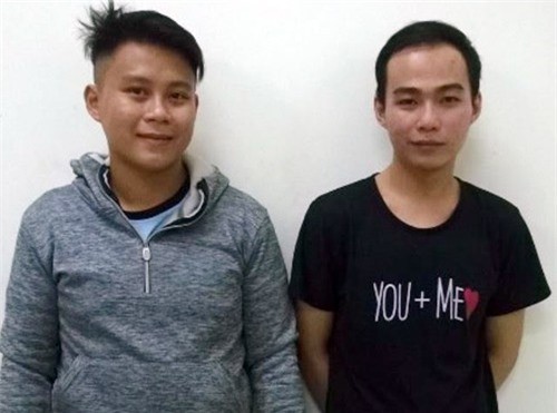 Sinh viên cười khẩy sau khi trộm hàng chục chiếc iPhone