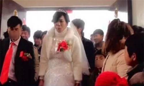 Chú rể "sốc nặng" khi biết cô dâu mang bầu là đàn ông