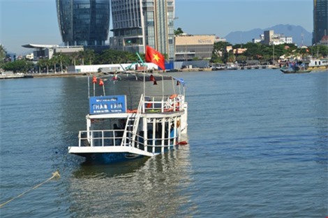 Lật tàu du lịch trên sông Hàn: Khởi tố, bắt giam thuyền trưởng