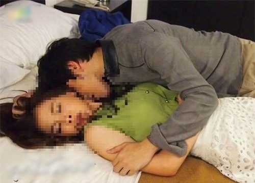 Gã trai đồi bại dùng vũ lực khống chế, hiếp dâm bạn gái 