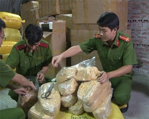 Hà Nội: Bắt giữ gần 1,5 tấn ruốc không rõ nguồn gốc