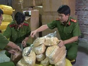 Hà Nội: Bắt giữ gần 1,5 tấn ruốc không rõ nguồn gốc